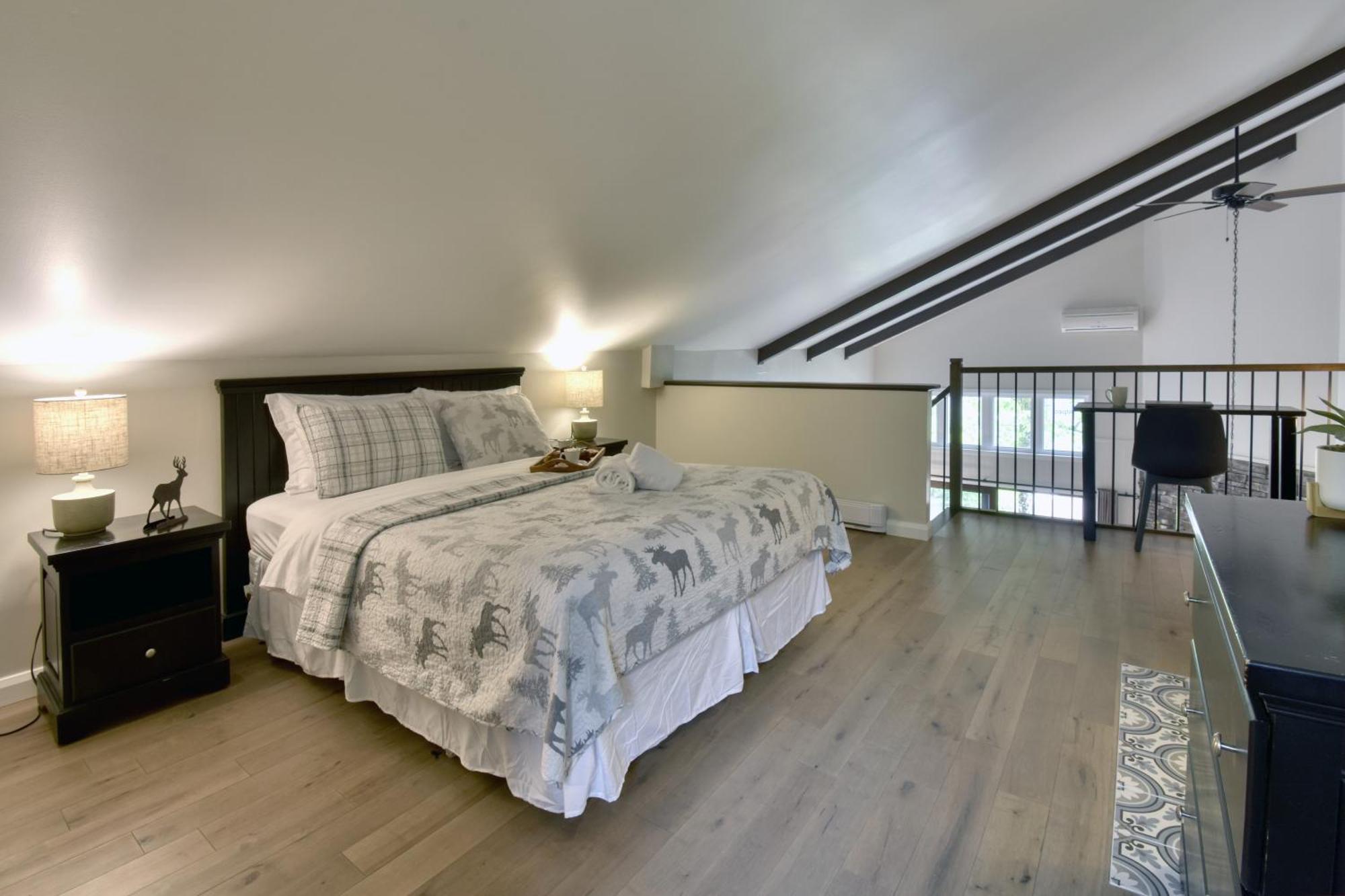 Stunning Condo - View On Lake Tremblant & Mountain Mont-Tremblant Exterior photo